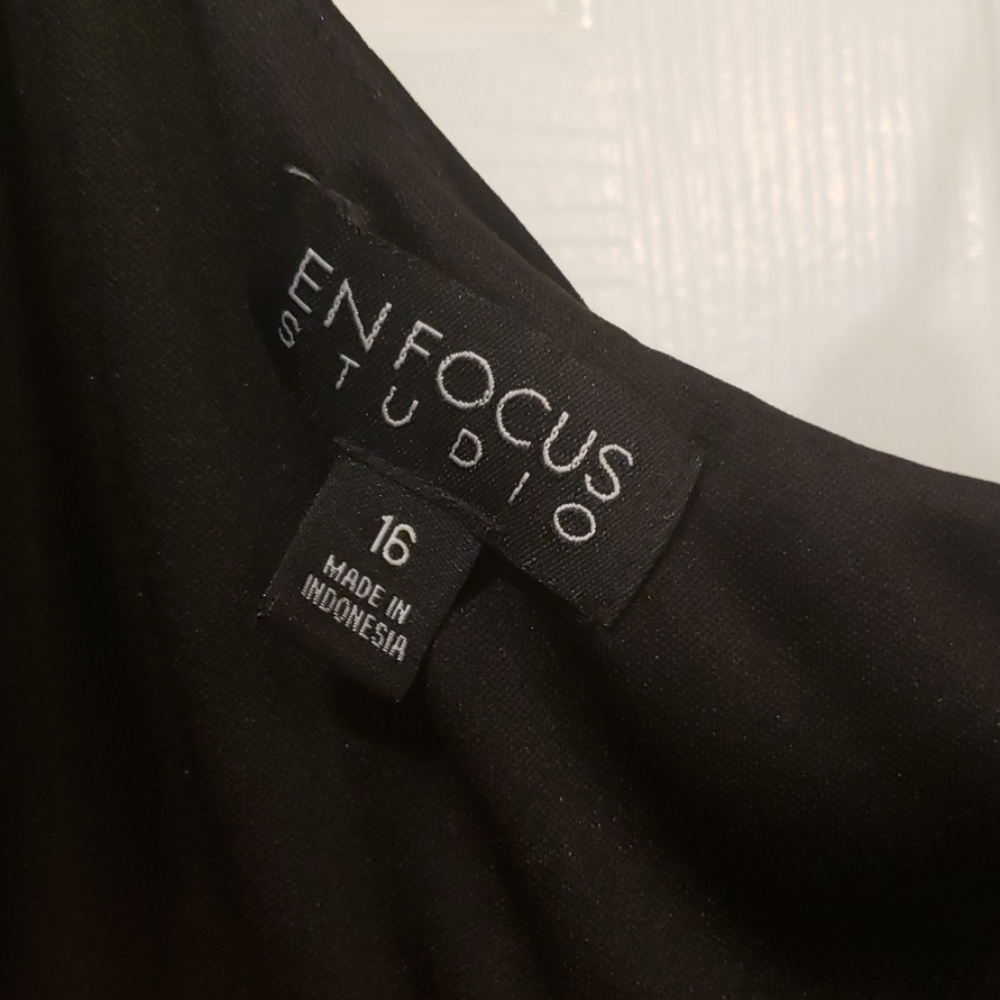 Black 1 shoulder dress - Picture 5 of 5
